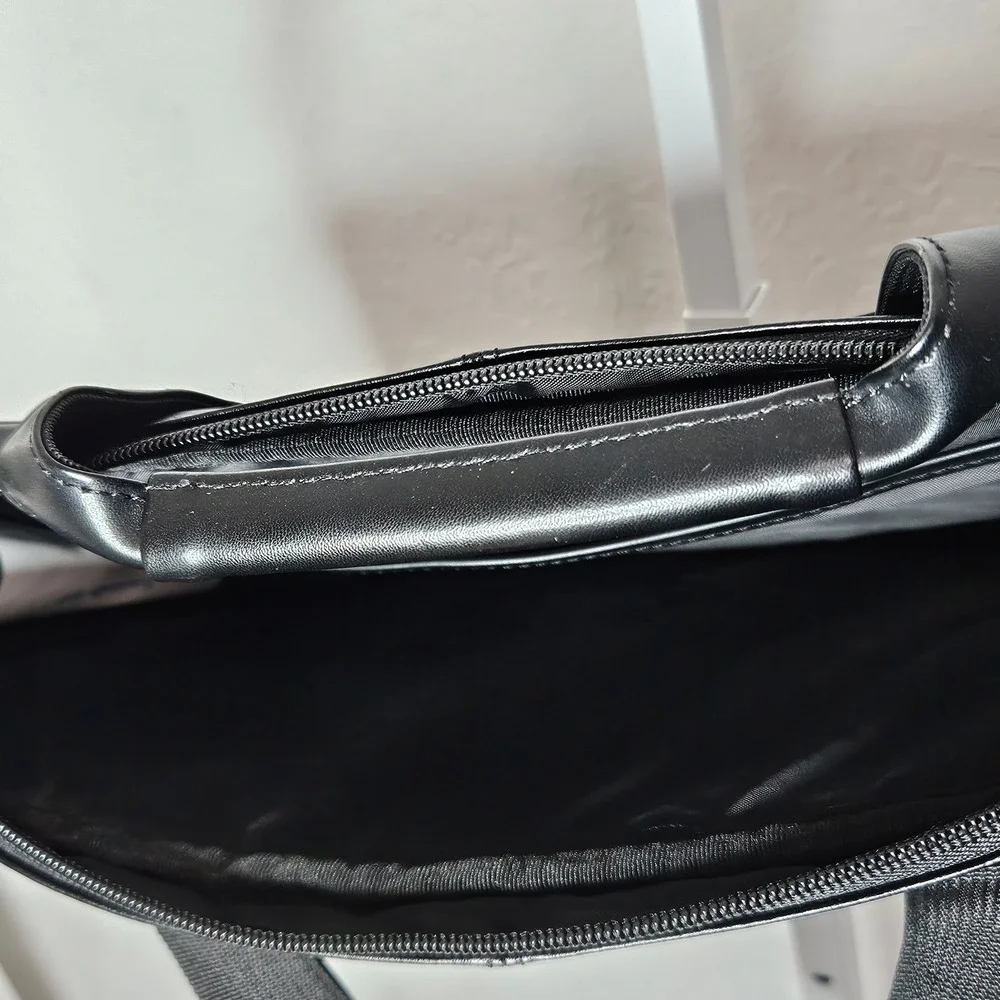Samsonite Leather Slim Briefcase Laptop Bag Black Business Travel Shoulder NWT‎